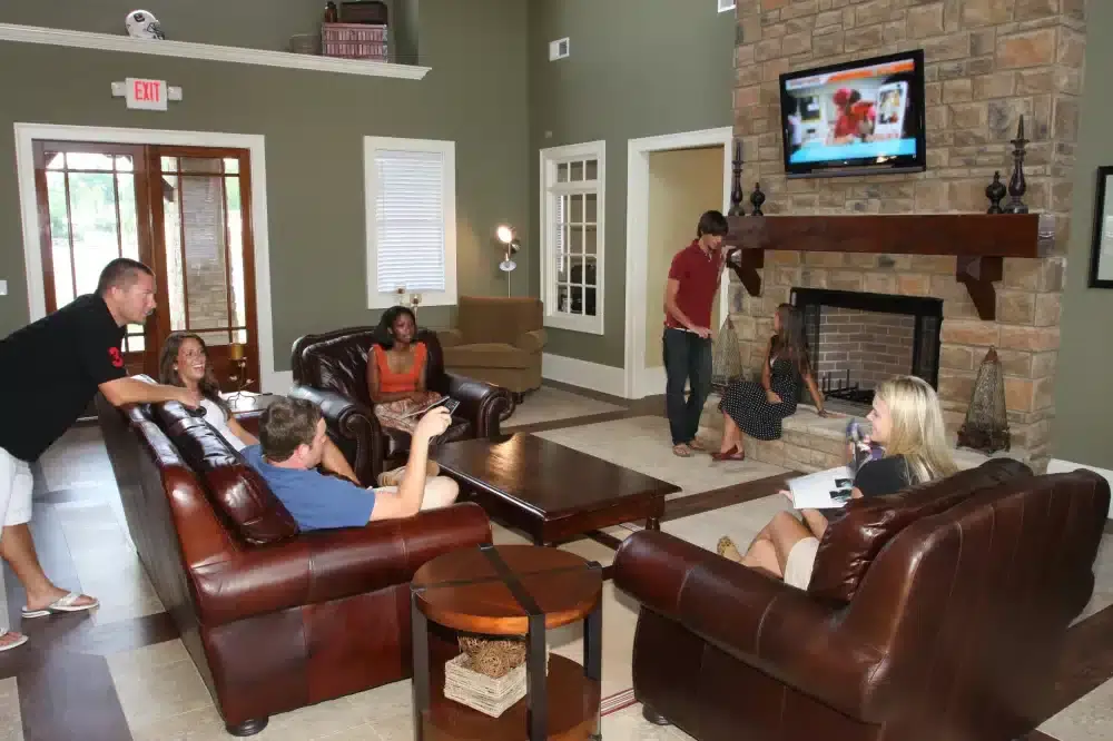 garnet crossing apartments near university of south carolina clubhouse lounge seating