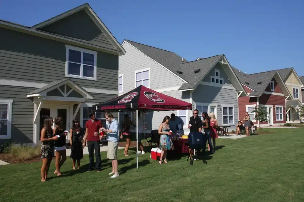 garnet crossing apartments near university of south carolina exterior