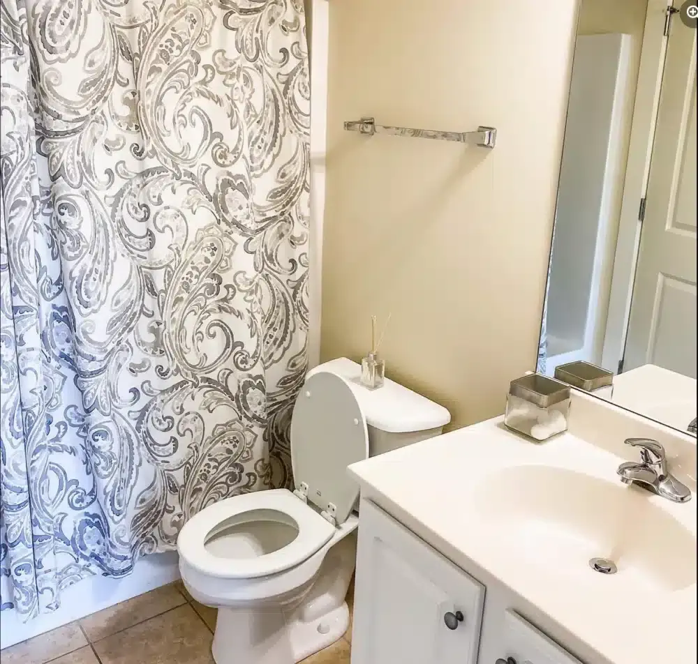 garnet crossing apartments near university of south carolina private bathroom